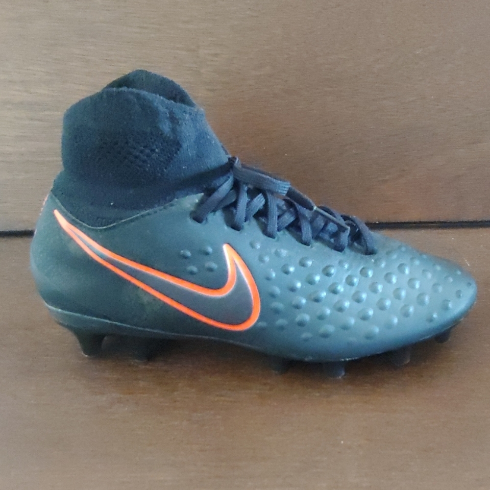 Nike Magista Obra 2 Cleats